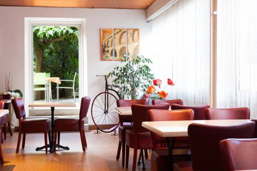 Bagnols sur Ceze France Last Minute Hotel Booking.com