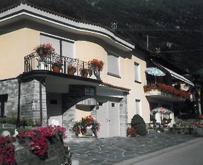 Someo Switzerland Last Minute Hotel Booking.com