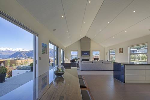 Wanaka New Zealand Last Minute Hotel Booking.com