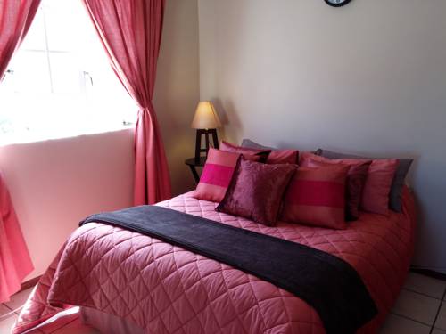 Port Elizabeth Apartment Port Elizabeth South Africa Last Minute Hotel Booking.com