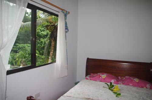 Papaya Guesthouse Mahe Seychelles Last Minute Hotel Booking.com