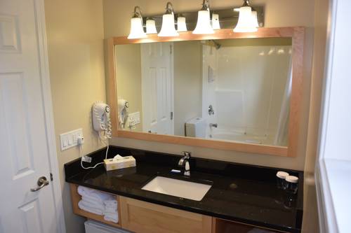 Revelstoke (British Columbia) Canada Last Minute Hotel Booking.com