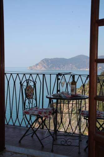 Corniglia Italy Last Minute Hotel Booking.com