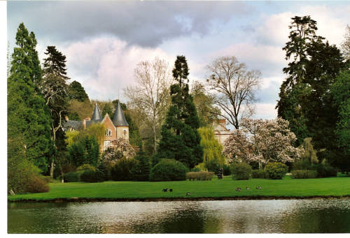 Villeneuve-sur-Allier France Last Minute Hotel Booking.com