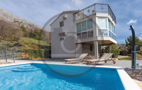 Solin Croatia Last Minute Hotel Booking.com