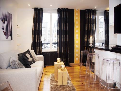 Paris France Last Minute Hotel Booking.com