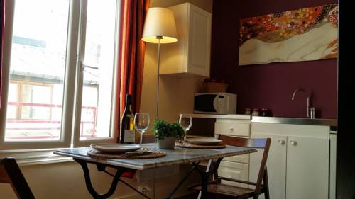 Paris France Last Minute Hotel Booking.com
