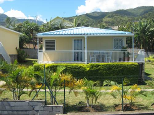 Les Bungalows du Mont-Auban Sainte-Clotilde Reunion Last Minute Hotel Booking.com