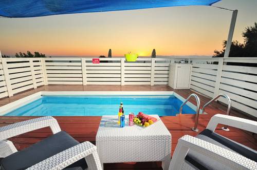 Bruchim Qela' Alon Israel Last Minute Hotel Booking.com