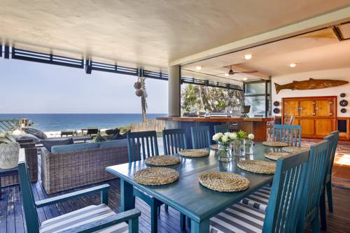 Izwa Manzi Beachfront Villa Sheffield Beach South Africa Last Minute Hotel Booking.com