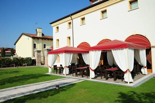 Campagna Lupia Italy Last Minute Hotel Booking.com