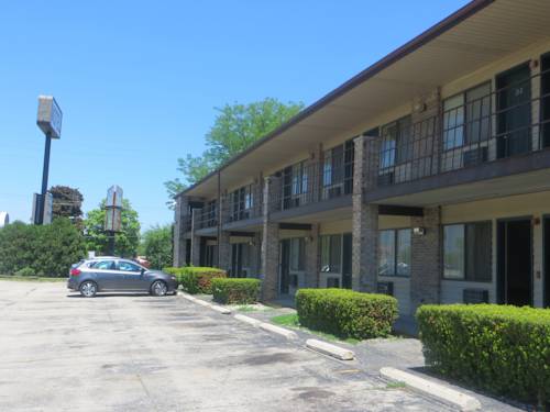 Kenosha (Wisconsin) United States Last Minute Hotel Booking.com